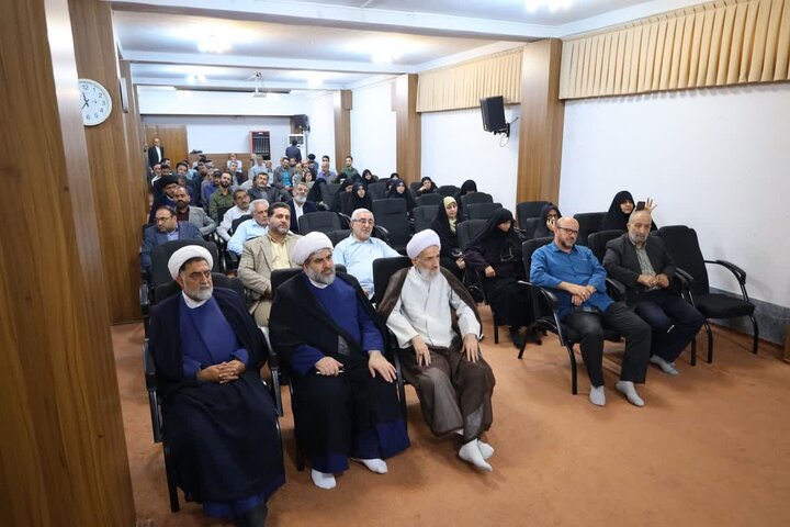 تصاویر/  دیدار تشکل های دینی و هیات مذهبی مازندران با نماینده ولی فقیه در استان