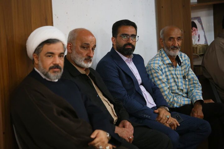 تصاویر/  دیدار تشکل های دینی و هیات مذهبی مازندران با نماینده ولی فقیه در استان