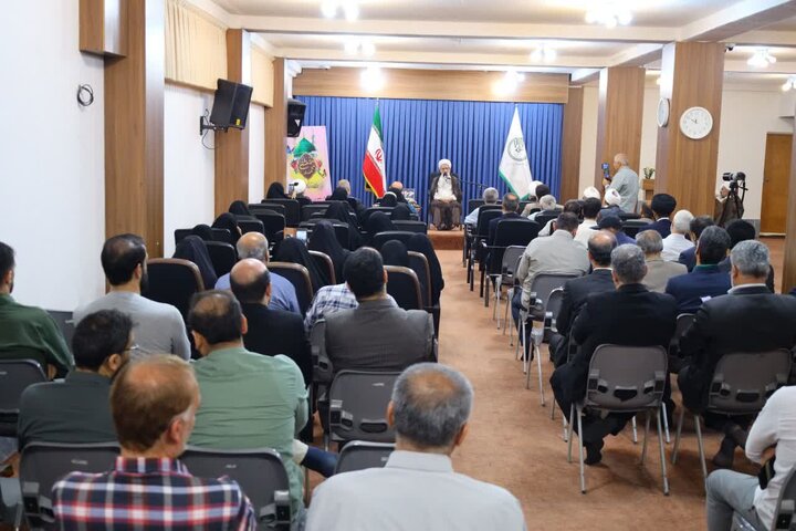 تصاویر/  دیدار تشکل های دینی و هیات مذهبی مازندران با نماینده ولی فقیه در استان
