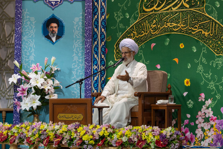 حرم حضرت معصومه (س) در روز میلاد پیامبر مهربانی