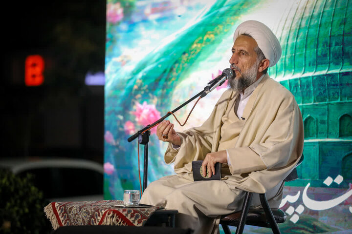 تصاویر /مراسم ولادت حضرت محمد ص با حضور امام جمعه قزوین