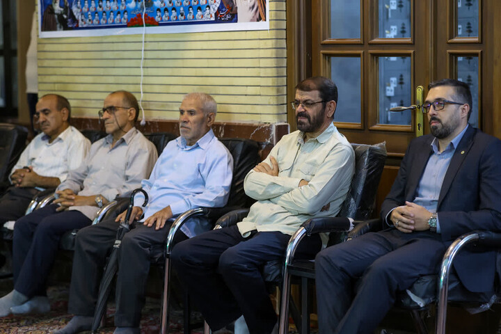 تصاویر | حضور نماینده ولی فقیه در استان آذربایجان شرقی در مسجد امام خمینی (ره) شهرک یاغچیان تبریز