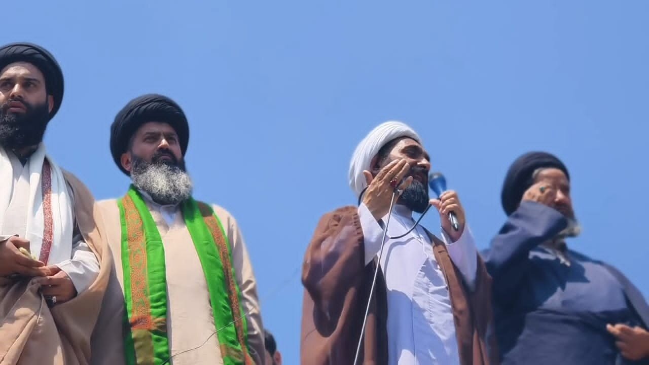 جموں وکشمیر؛ اسگندرپورہ بیروہ بڈگام میں جشنِ میلاد النبی&nbsp; اور ریلی: علماء نے سیرتِ رسول پر عمل کو محبتِ رسول کی حقیقی روح قرار دیا