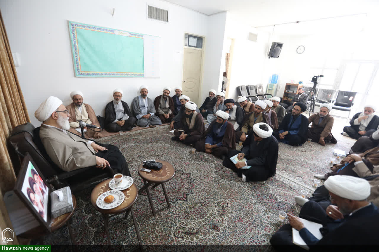دبیر شورای عالی حوزه های علمیه در دیدار مدیران حوزه علمیه استان کرمان