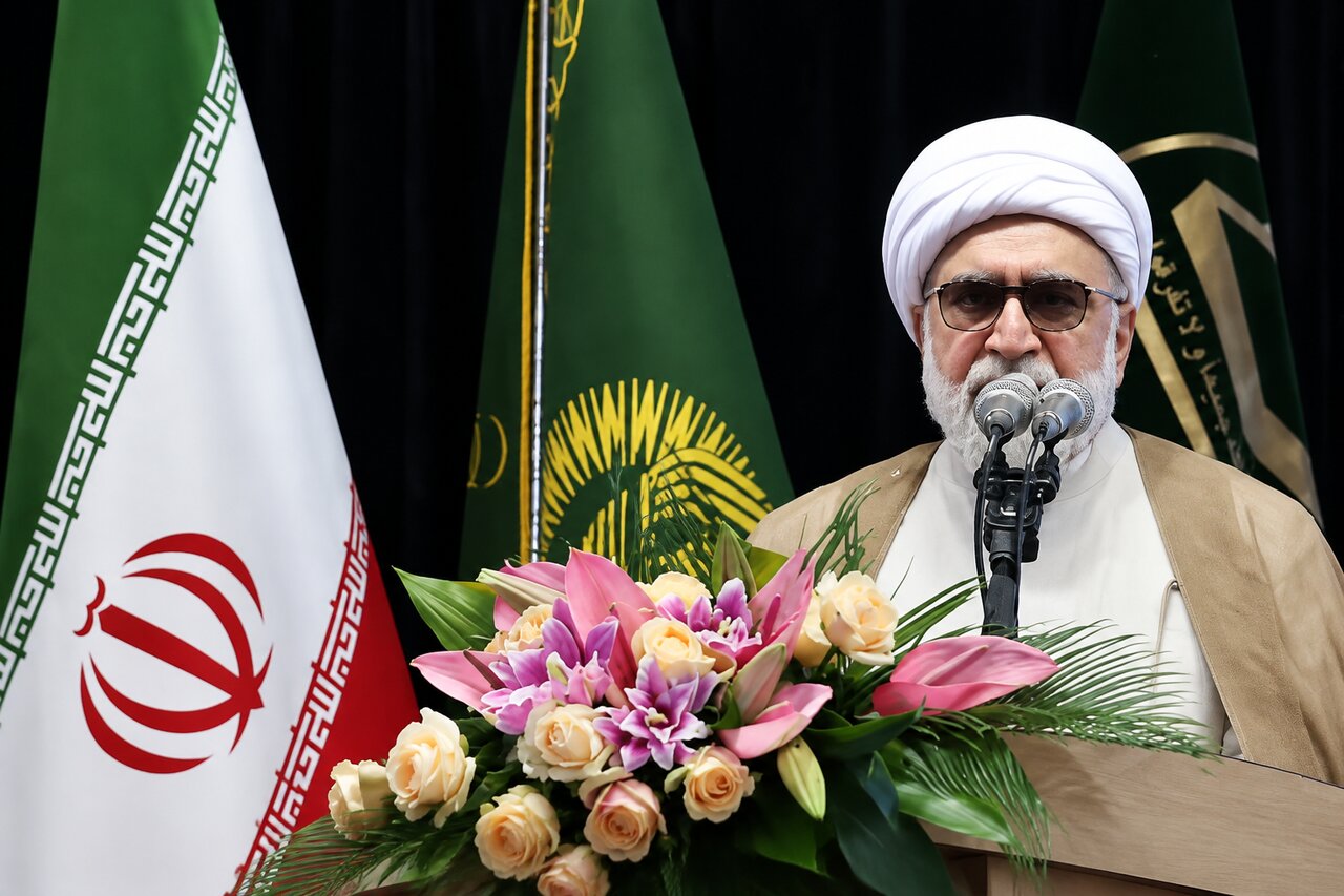 شجاعت رهبر شهید در برابر آمریکا و جاهلان، الگوی حق‌گویی بود/وحدت اسلامی با غلبه بر ترس از غیر خدا به میدان عمل می‌رسد