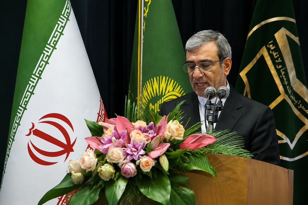 مشهد می‌تواند کانون جهانی گفت‌وگوی ادیان و مذاهب باشد