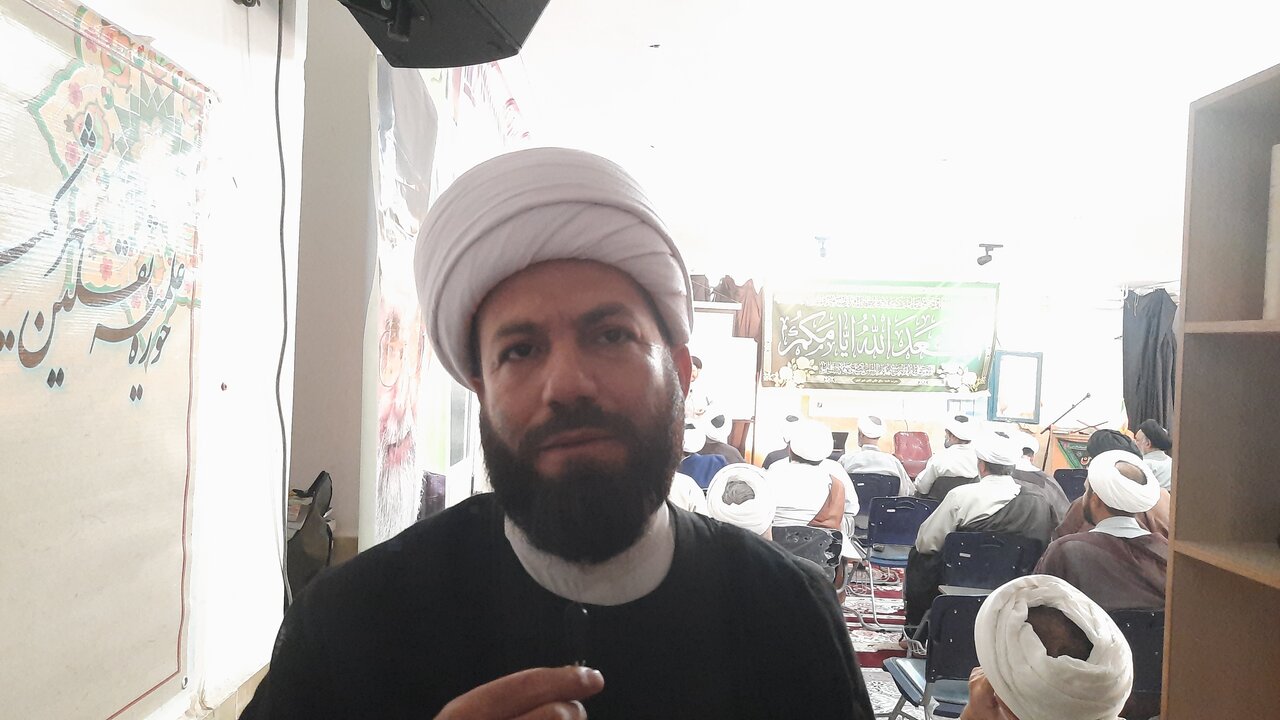 حضور اساتید مدارس علمیه چهارمحال و بختیاری در کارگاه دانش‌افزایی ادبیات عرب