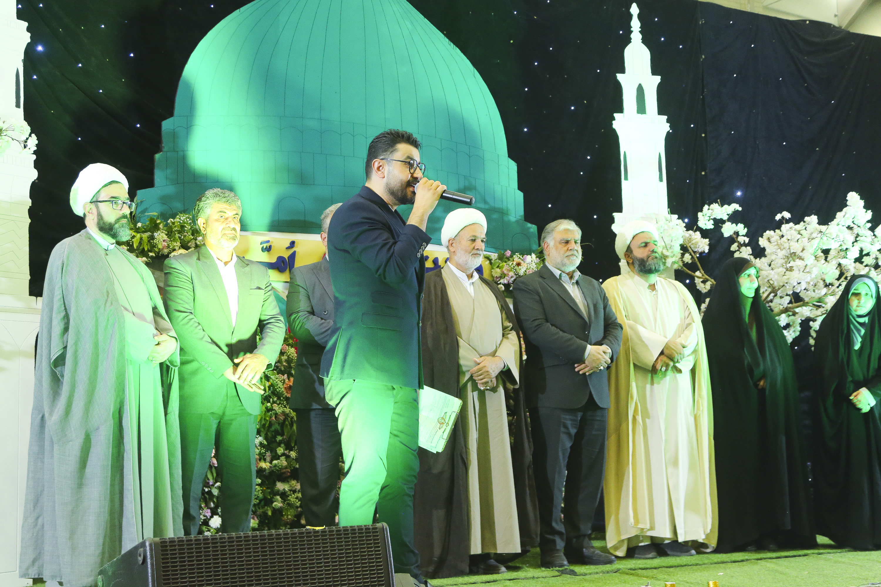 جشن بزرگ خانوادگی «وحدت امت محمد» در قم‌ برگزار شد