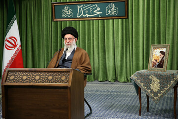 امام شهید: آیا ما با پیامبر(ص) هستیم یا نه؟ یک علامت داره! + فیلم