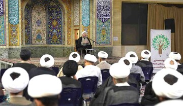 نظام جامع آموزش در نشست توانمندسازی مدیران و کارشناسان مدارس علمیه مشهد تبیین شد