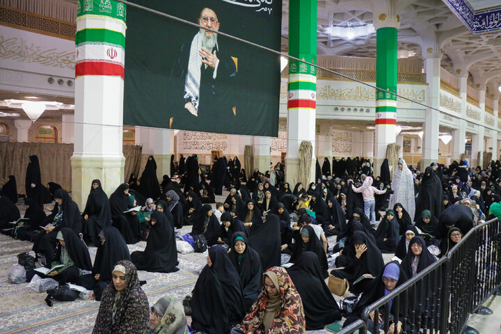 تصاویر/ بزرگداشت دولتمردان شهید در حرم مطهر بانوی کرامت