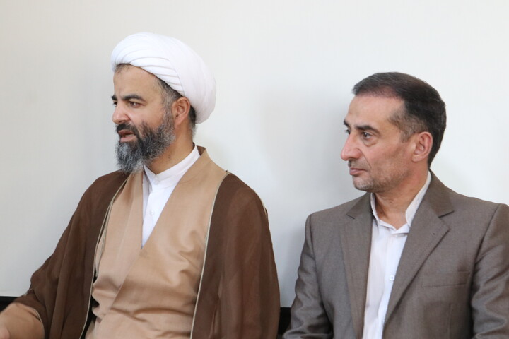 تصاویر/ دیدار حجت الاسلام و المسلمین رفیعی با آیت الله موسوی اصفهانی در همدان