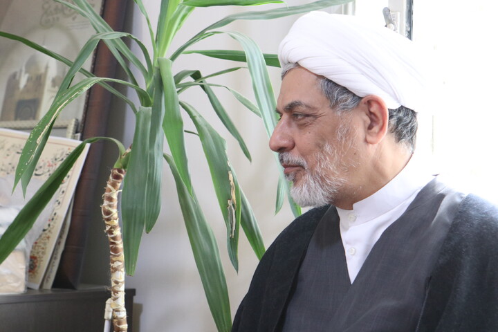 تصاویر/ دیدار حجت الاسلام و المسلمین رفیعی با آیت الله موسوی اصفهانی در همدان