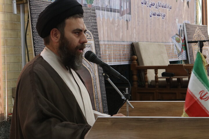 تصاویر/ جشن میلاد پیامبر اکرم (ص) و امام صادق(ع) در مسجد مدرسه علمیه همدان