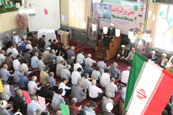 تصاویر/ جشن میلاد پیامبر اکرم (ص) و امام صادق(ع) در مسجد مدرسه علمیه همدان