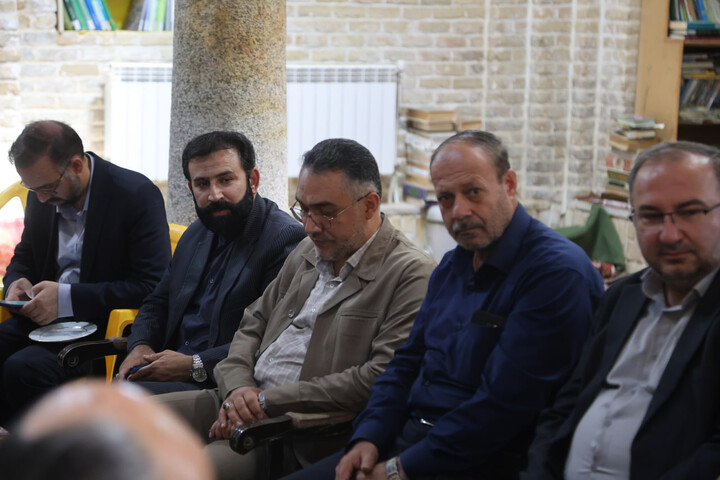 تصاویر / تجلیل از دست اندرکاران و عوامل اجرائی اجلاسیه روز جهانی مسجد درهمدان