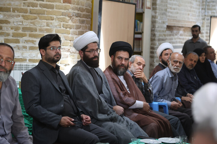 تصاویر / تجلیل از دست اندرکاران و عوامل اجرائی اجلاسیه روز جهانی مسجد درهمدان