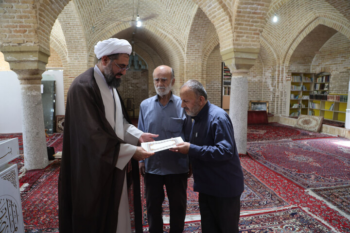 تصاویر / تجلیل از دست اندرکاران و عوامل اجرائی اجلاسیه روز جهانی مسجد درهمدان