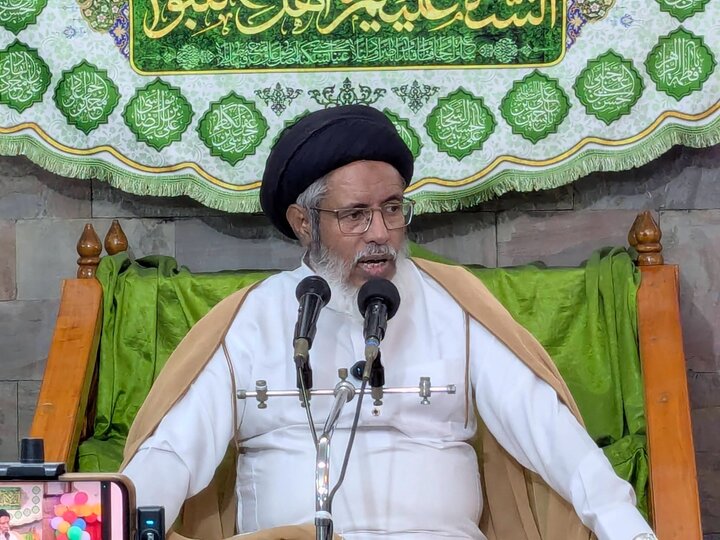 মিলাদুন্নবী (সা.) ও ইসলামি ঐক্য সপ্তাহ উপলক্ষে খুলনার কাসরে হুসাইন (আ.) ইমামবাড়ায় বর্ণাঢ্য আয়োজন | ছবি