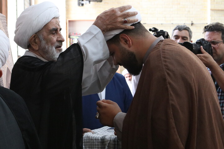 تصاویر/ مراسم عمامه گذاری در همدان