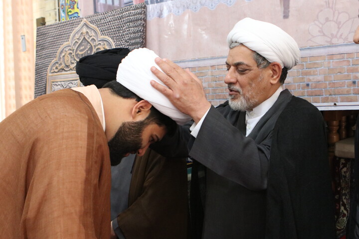 تصاویر/ مراسم عمامه گذاری در همدان
