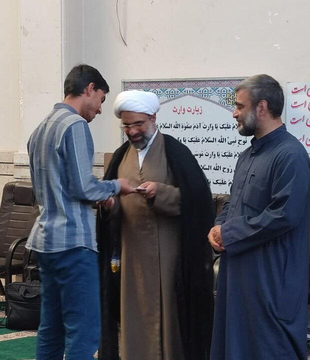 گزارش تصویری + آیین اختتامیه دوره تکمیلی «نظام اندیشه و حیات اجتماعی اسلام»، امروز در مشهد مقدس برگزار شد