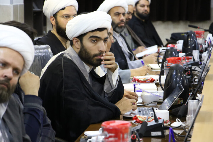 تصاویر|جلسه کارگاه آموزشی رابطین تهذیب مدارس حوزه علمیه اصفهان