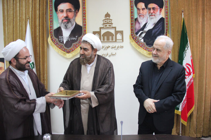 تصاویر / تجلیل ازتولیت مدرسه علمیه مولاوردیخان قزوین