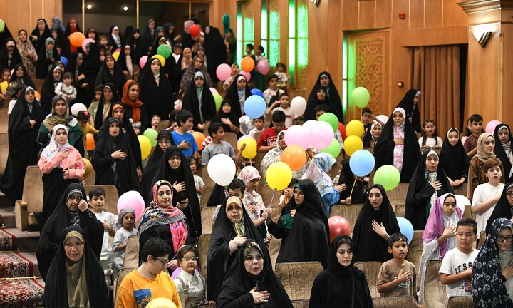 تصاویر/ جشن هیئت کودکان به مناسبت میلاد پیامبر(ص)