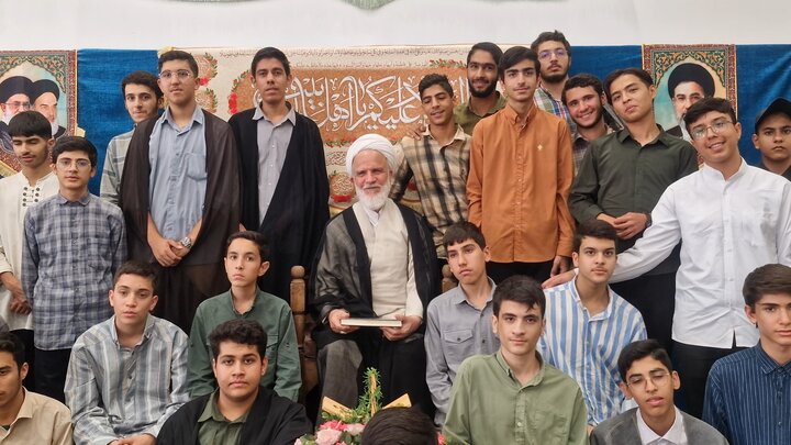 تصاویر/ آیین افتتاحيه سال‌ تحصیلی۱۴۰۶_۱۴۰۵ مدرسه علمیه امام‌ جواد‌(ع) پردیسان