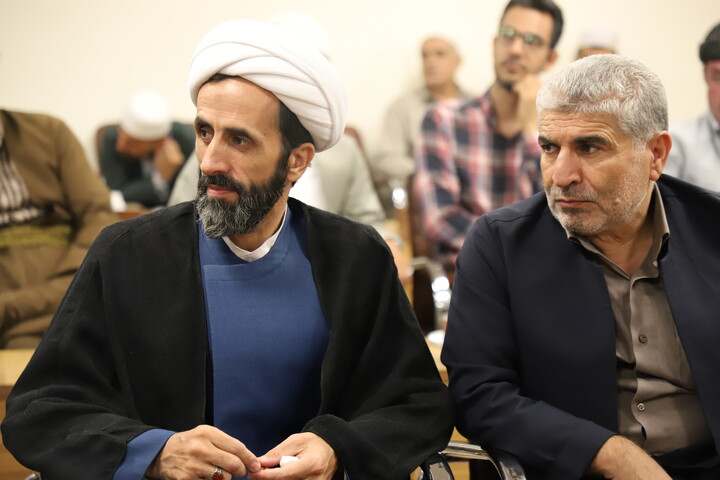 تصاویر/دیدار کاروان وحدت روحانیون شیعه و اهل‌سنت با نماینده ولی‌فقیه در استان کردستان