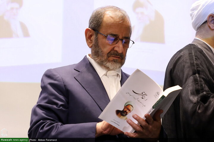 تدشين موسوعة «مواضيع بحثيّة في العلوم والمعارف المحمّديّة» بحضور آية الله الأعرافي