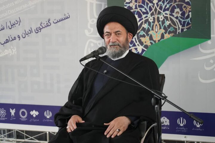 تصاویر/ اختتامیه همایش بین المللی گفتگو و مناظرات رضوی در اردبیل
