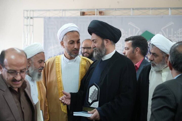 تصاویر/ اختتامیه همایش بین المللی گفتگو و مناظرات رضوی در اردبیل