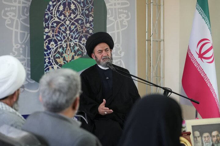 تصاویر/ اختتامیه همایش بین المللی گفتگو و مناظرات رضوی در اردبیل