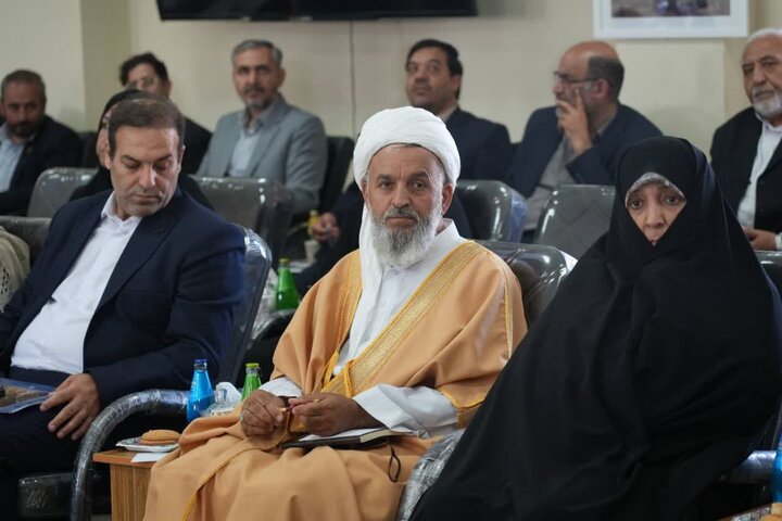 تصاویر/ اختتامیه همایش بین المللی گفتگو و مناظرات رضوی در اردبیل