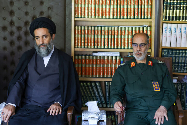 تصاویر | نشست هیئت‌امنای ستاد بازسازی عتبات عالیات استان آذربایجان شرقی