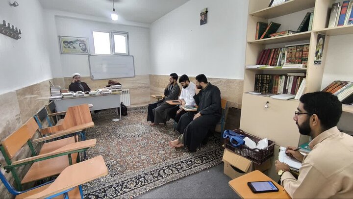 تصاویر/ آغاز سال تحصیلی مدرسه علمیه شهید امیری (ره) در بندپی بابل