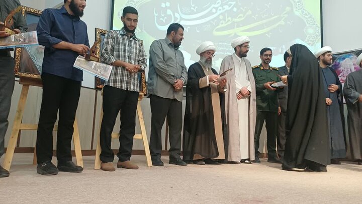 تصاویر/برگزاری جشن بزرگ «رسول مهربانی‌ها» در مامونیه