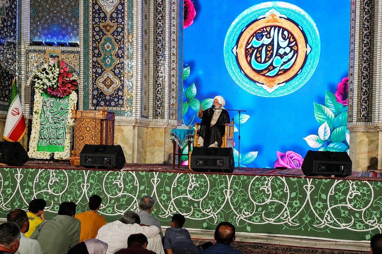 مراسم شام میلاد پیامبر اکرم(ص) و امام صادق(ع) در حرم‌مطهر رضوی