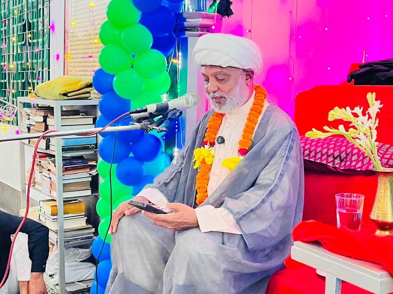 ঈদে মিলাদুন্নবী (সা.) উপলক্ষে চট্টগ্রাম সদরঘাট ইমামবাড়ায় বিশেষ মাহফিল | ছবি