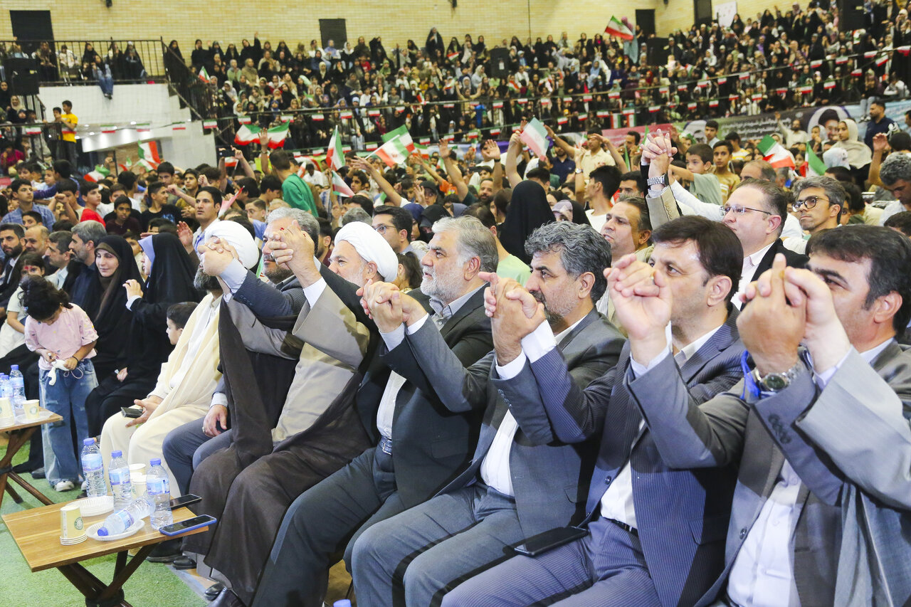 تصاویر/ جشن بزرگ خانوادگی «وحدت امت محمد» در قم