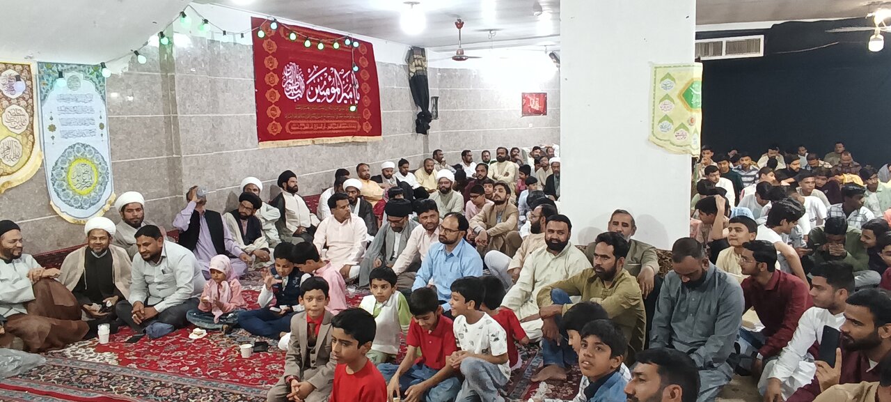 قم المقدسہ میں جشنِ صادقینؑ کا عظیم الشان انعقاد، فضلاء و طلاب کرام کی کثیر تعداد میں شرکت+تصاویر