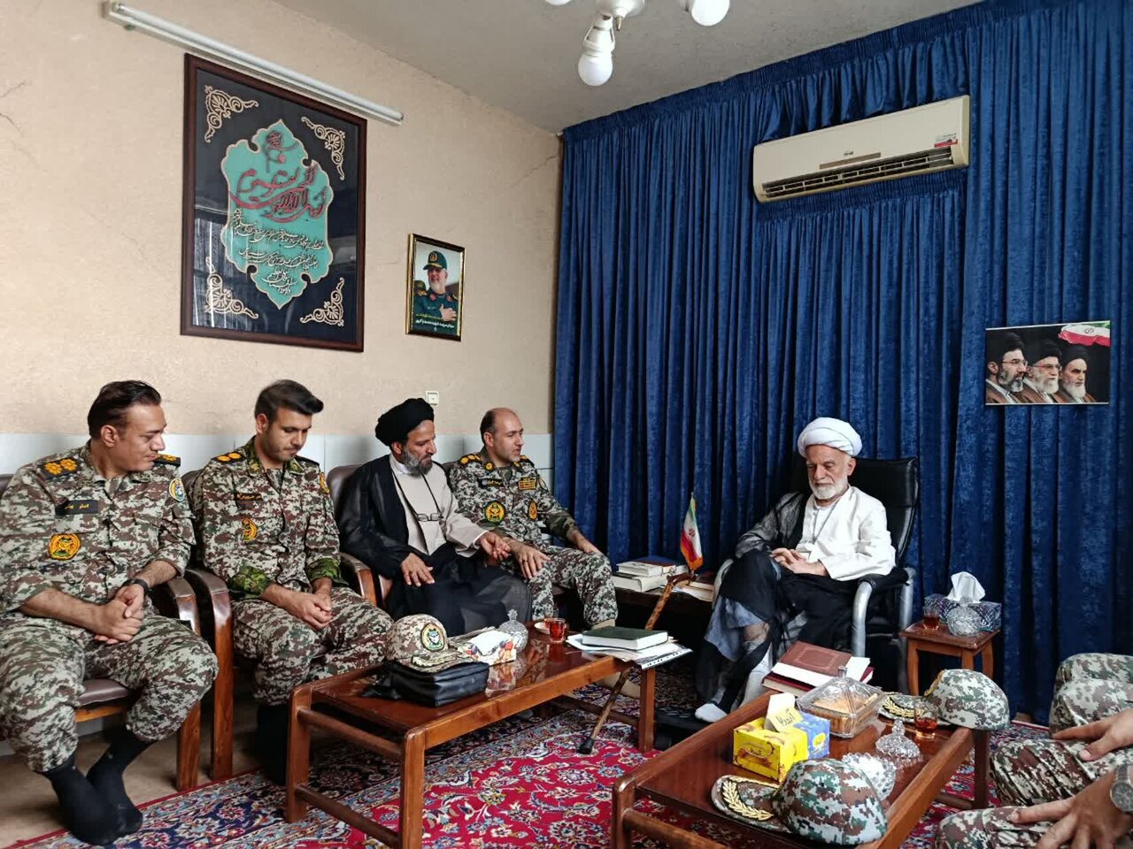 شرایط امروز ایران با وجود تهدیدها، بهتر از دیگر مقاطع معاصر است