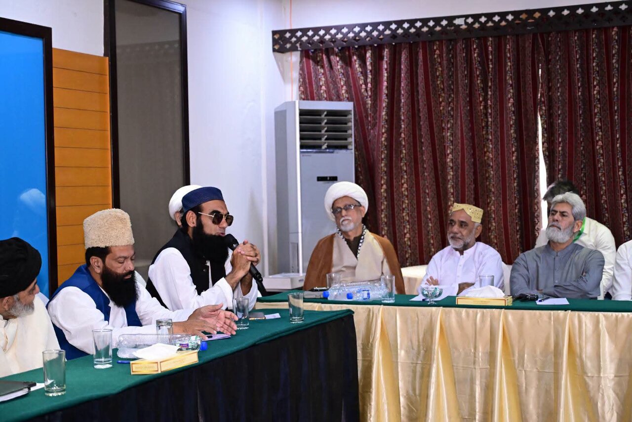 امامیہ آرگنائزیشن کراچی کے تحت آل پارٹیز وحدتِ امت کانفرنس:رہبرِ شہید نے اپنی پوری زندگی میں امت مسلمہ کی وحدت پر زور دیا، مقررین