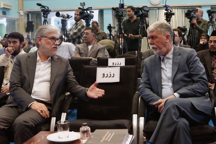 تصاویر/ نخستین جایزه دیپلماسی فرهنگی و عمومی جمهوری اسلامی ایران