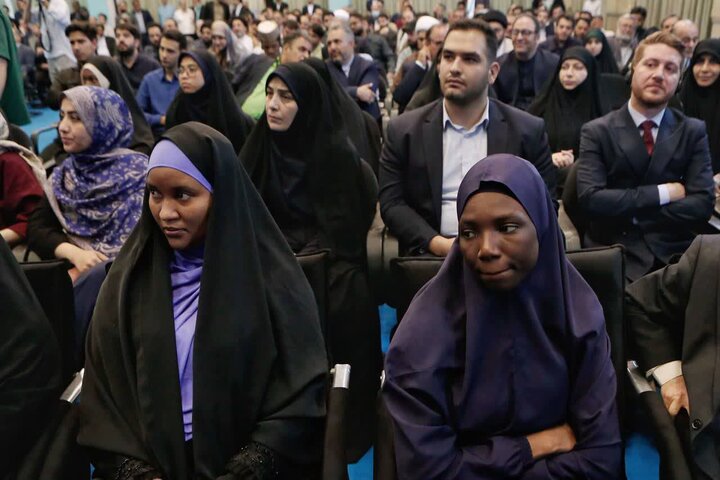 تصاویر/ نخستین جایزه دیپلماسی فرهنگی و عمومی جمهوری اسلامی ایران
