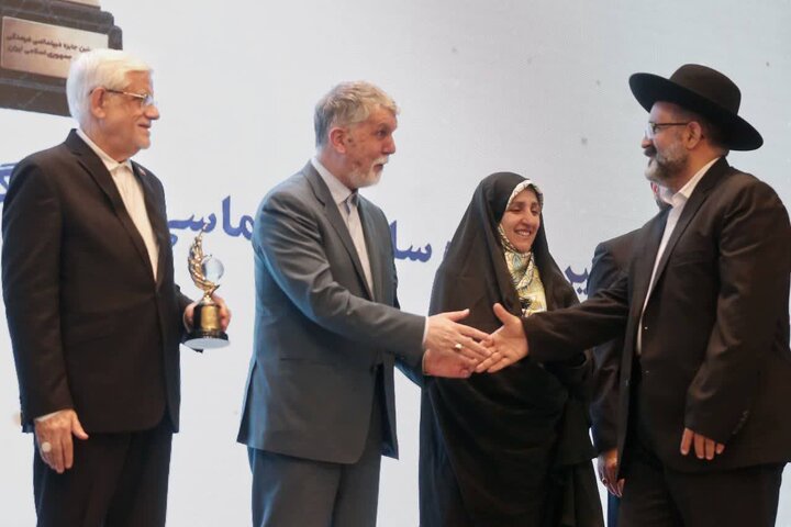 تصاویر/ نخستین جایزه دیپلماسی فرهنگی و عمومی جمهوری اسلامی ایران