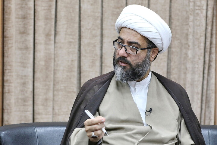 تصاویر/  میزگرد تخصصی با موضوع «خونخواهی و انتقام خون قائد شهید»
