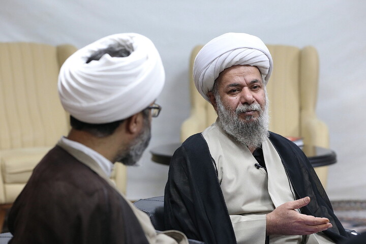 تصاویر/  میزگرد تخصصی با موضوع «خونخواهی و انتقام خون قائد شهید»